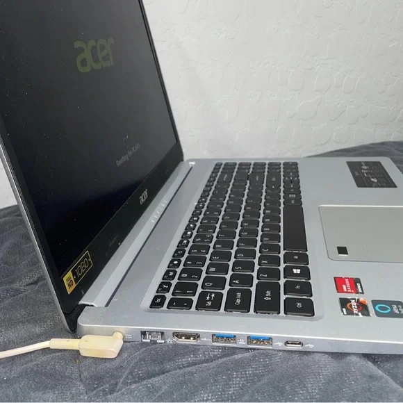 Acer Aspire Vero Av15-51-7617 Green PC15.6 FHD IPS 100% sRGB Display